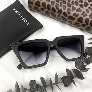 MUST-HAVE!🤩 TOPFOXX THE CEO Cat Eye 🕶️ Chic | Stylish | UV Protection Retail $79